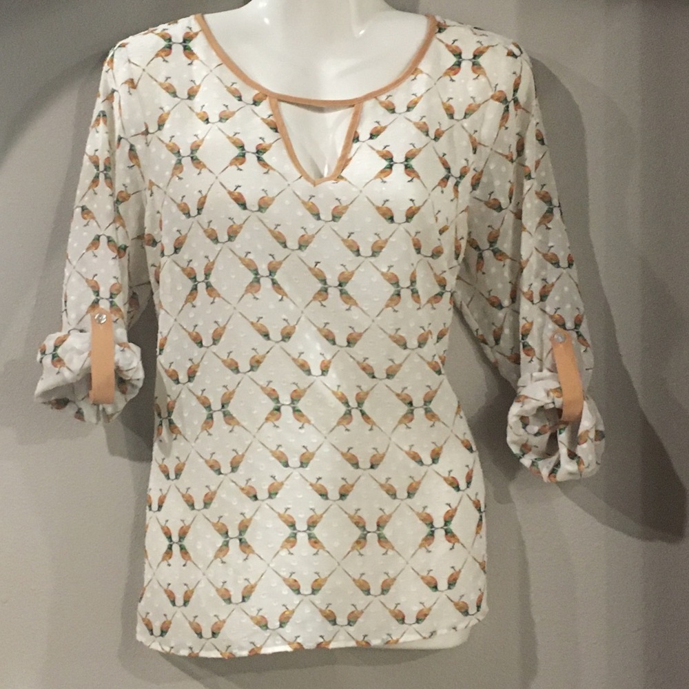 Bird print roll tab sleeve top small